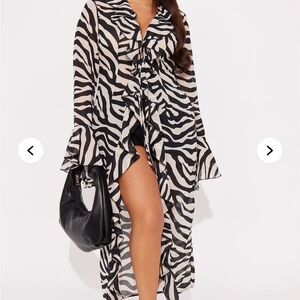 Fashion Nova Black and White Zebra Print Ruffle Tunic
